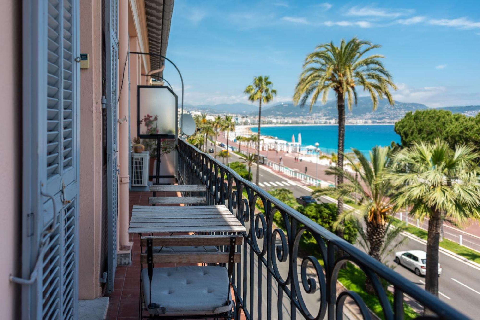 Happyfew Promenade Carras Apartment